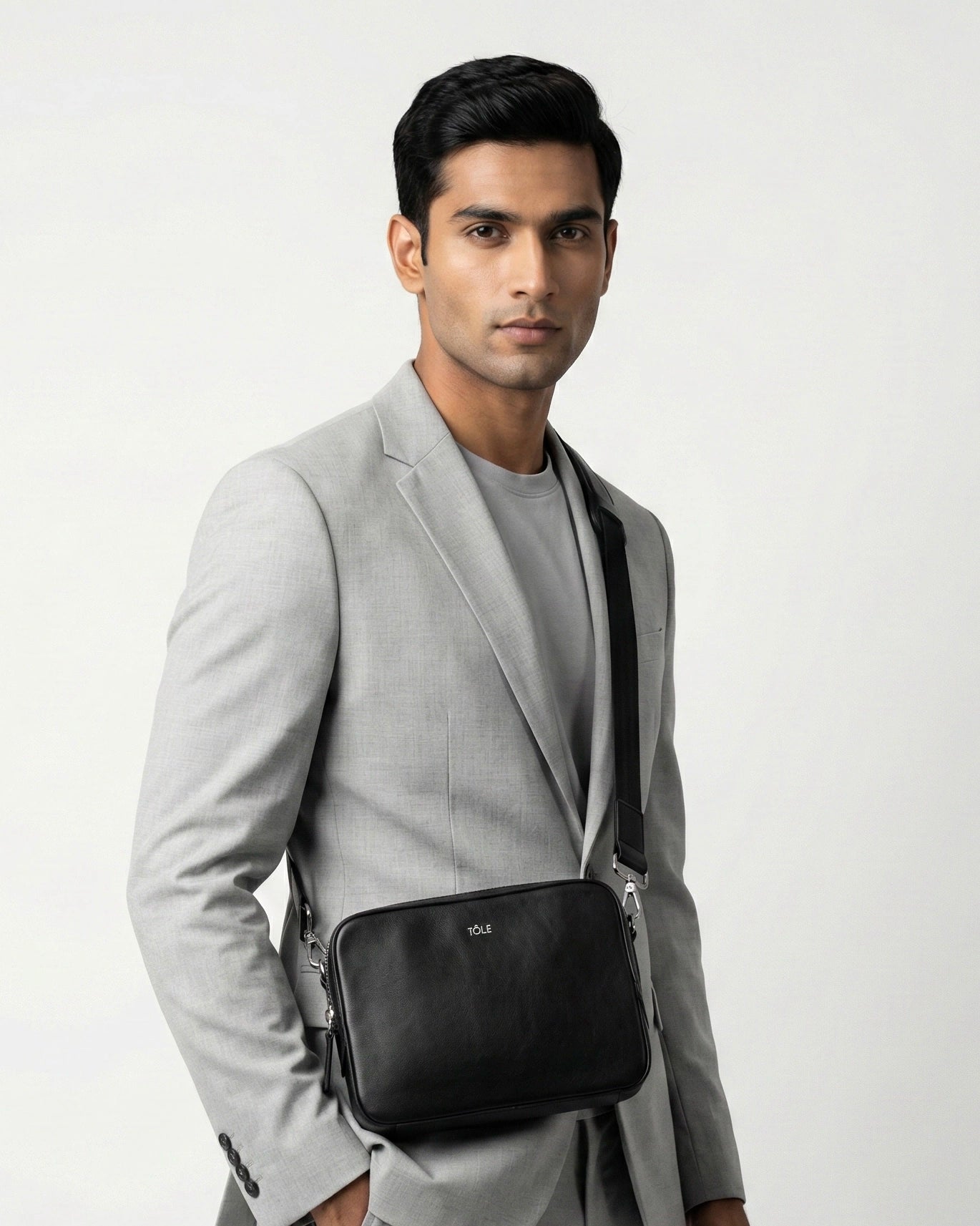 Sling Bag | Obsidian Black